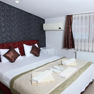 Hotel Garden Hill